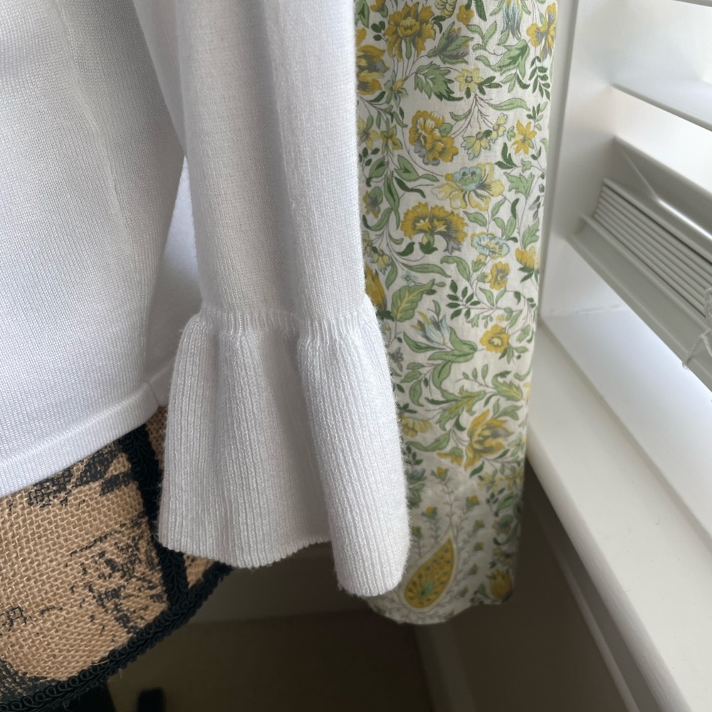Sweater - Picture 3 of 3